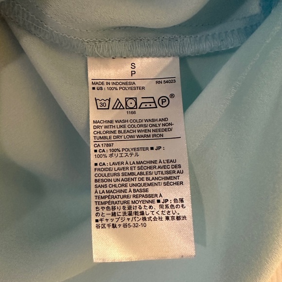 2/$25: Lightweight Blouse from Banana Republic - Picture 7 of 7